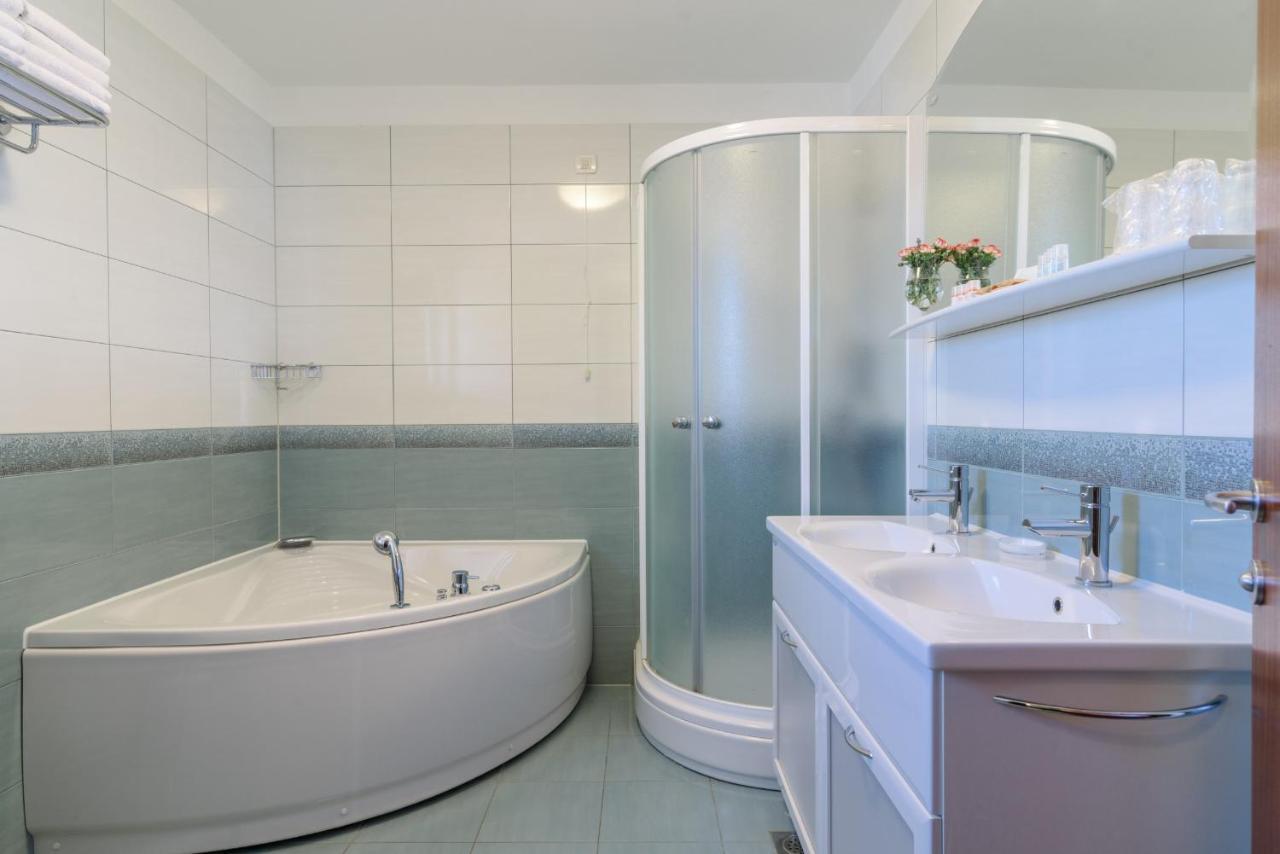 Villa Mediterana Seget Vranjica Dış mekan fotoğraf